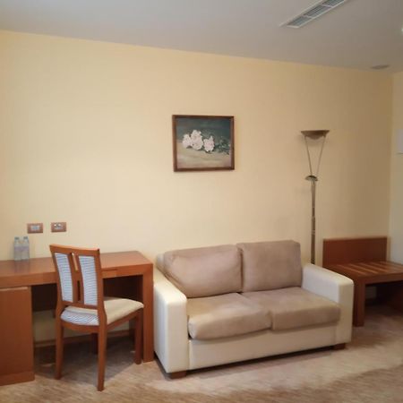 Hotel Park Central Sliven Exterior photo