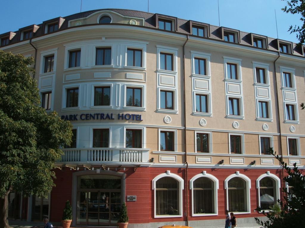 Hotel Park Central Sliven Exterior photo