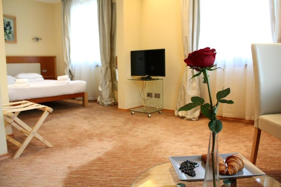 Hotel Park Central Sliven Exterior photo